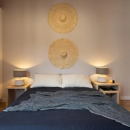 Malay - 3 Bedrooms In Eixample Dreta * Barcelone