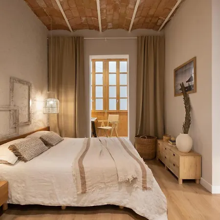 Malay - 3 Bedrooms In Eixample Dreta *