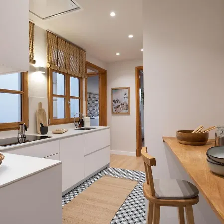 Malay - 3 Bedrooms In Eixample Dreta Barcelone